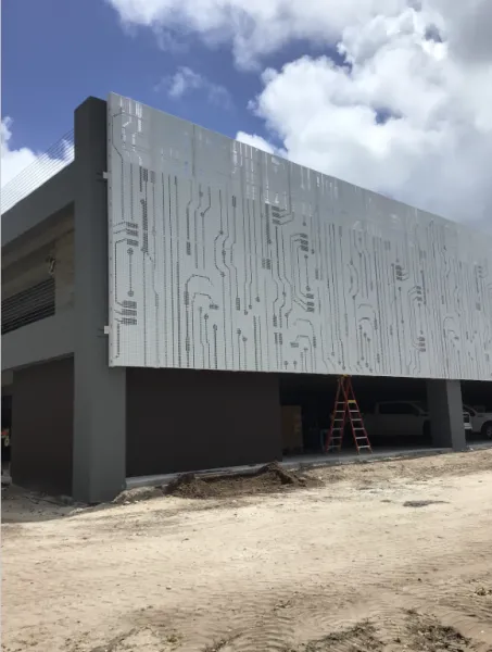 p1 arch metal bric
